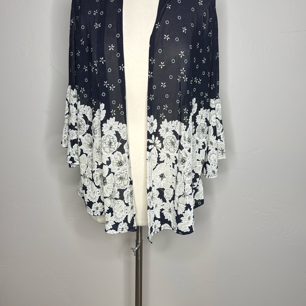 Ember Navy and White Floral Kimono Duster